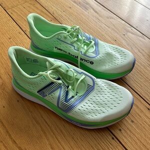 Worn once new balance supercomp pacer size 7.5